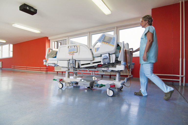 Minimaler Kraftaufwand F r Den Patiententransport Pflege today de